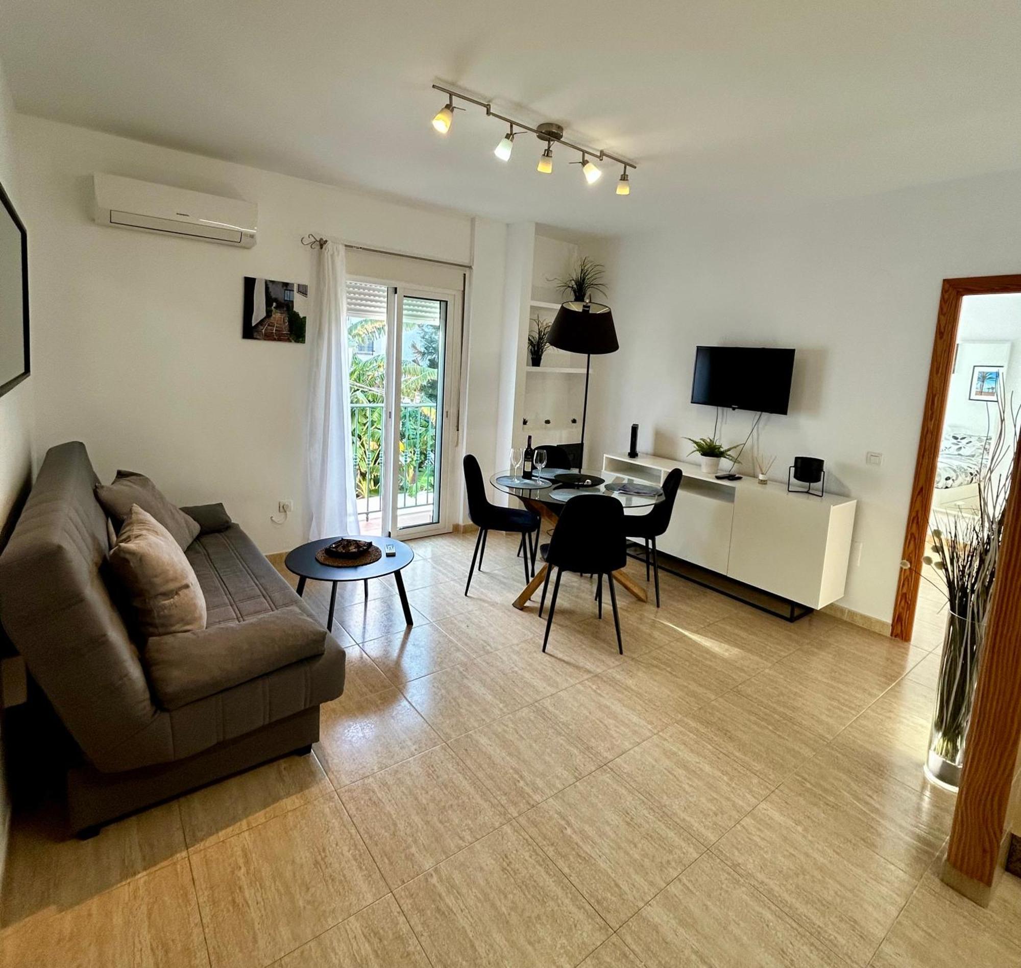 Numali Apartamento Nerja Esterno foto